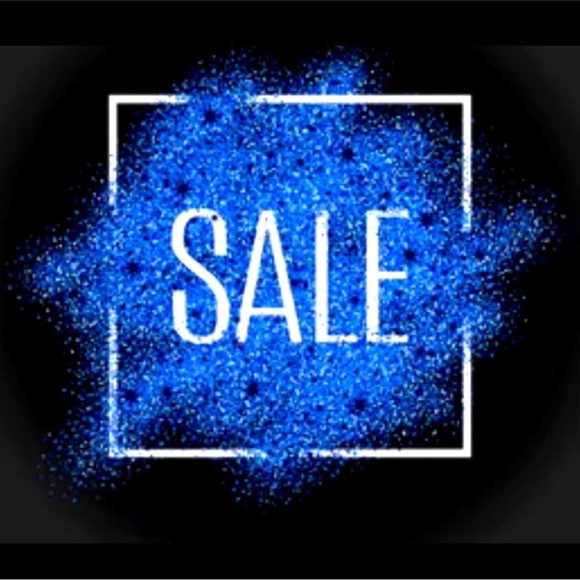 Meet your Posher, Alyssa - Picture 6 of 6